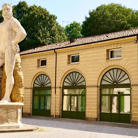 Palazzo Mantua Benavides & 3* Padova