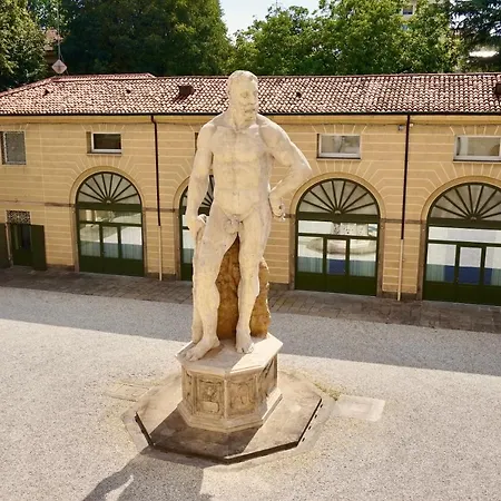 Palazzo Mantua Benavides & 3*