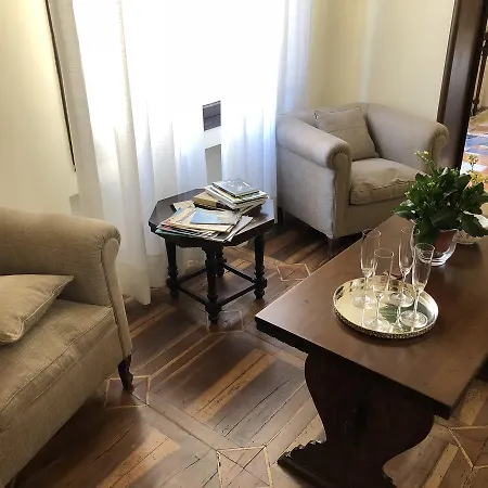 Palazzo Mantua Benavides & Guest house
