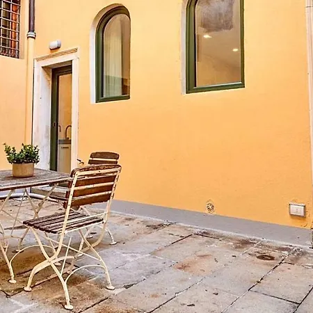 Guest house Palazzo Mantua Benavides & Padova