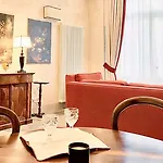 Palazzo Mantua Benavides Suites&apartments Affittacamere
