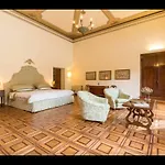 Palazzo Mantua Benavides Suites&apartments