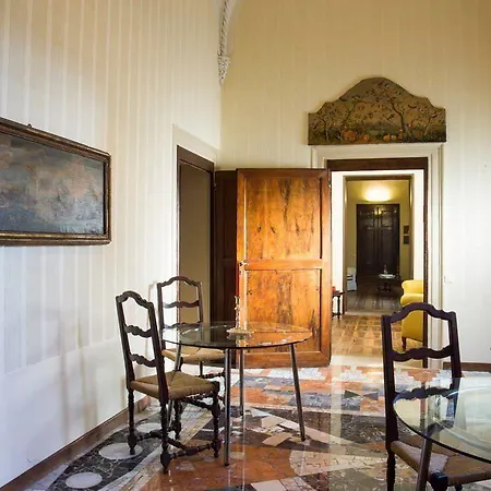 招待所 Palazzo Mantua Benavides & 4*