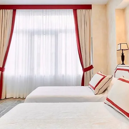 Palazzo Mantua Benavides & 4*